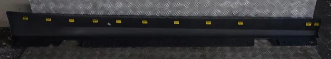 Bas de Porte Couverture Seuil a Gauche Bleu Mystique Metallise pour BMW 3 E90 E91 à propos du numéro de pièce 0032951 BMW 3 E90 E91 Bas de Porte Couverture Seuil a Gauche Bleu Mystique Metallise - SKU 0032951-MYS - Numéro de pièce 0032951