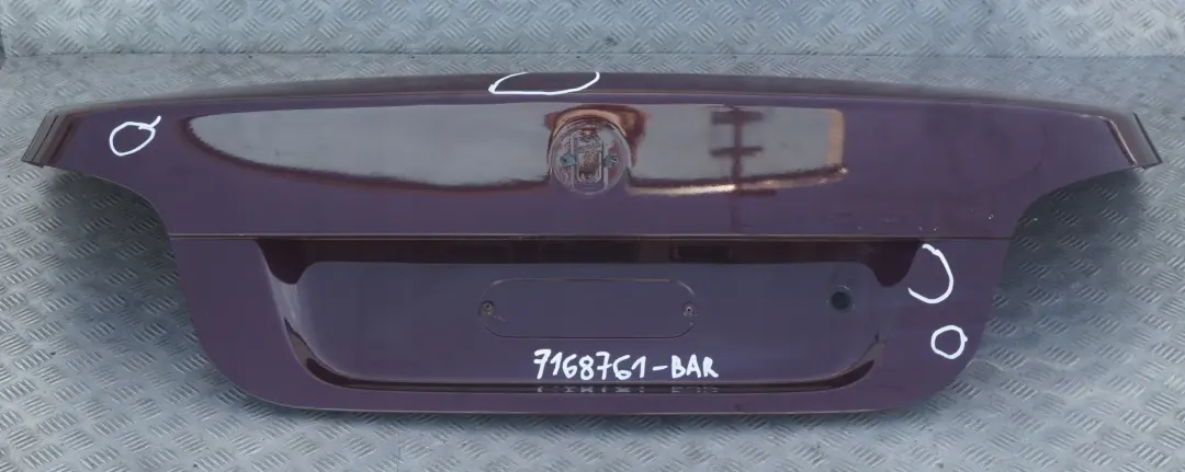 Klapa pokrywa bagażnika Barberarot do BMW E60 LCI o numerze 7168761 BMW E60 LCI Klapa pokrywa bagażnika Barberarot - SKU 7168761-BAR - Numer Części 7168761