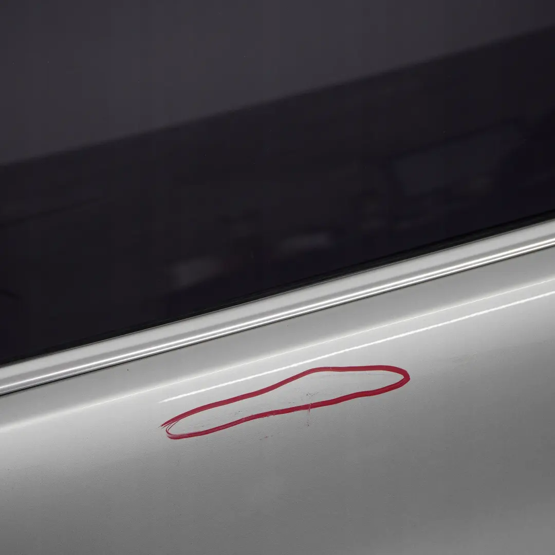 Drzwi lewe tylne lewy tył titansilber do BMW 3 E90 o numerze 7203647 BMW 3 E90 Drzwi lewe tylne lewy tył titansilber - SKU 7203647-TS4 - Numer Części 7203647