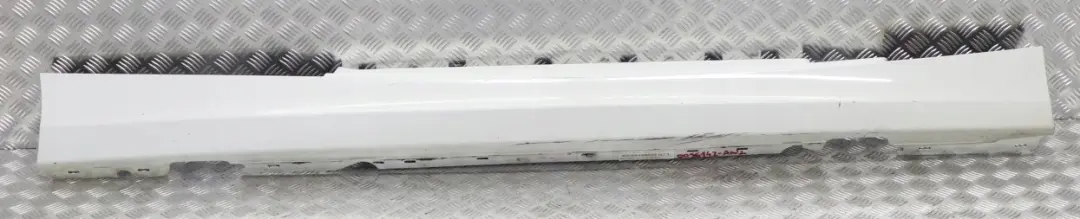 BMW E81 E82 E88 2 Listello Portiera Apertura Gonna Destra Bianco Alpino 3 - - SKU 0036142-AW2 - Numero di parte 0036142