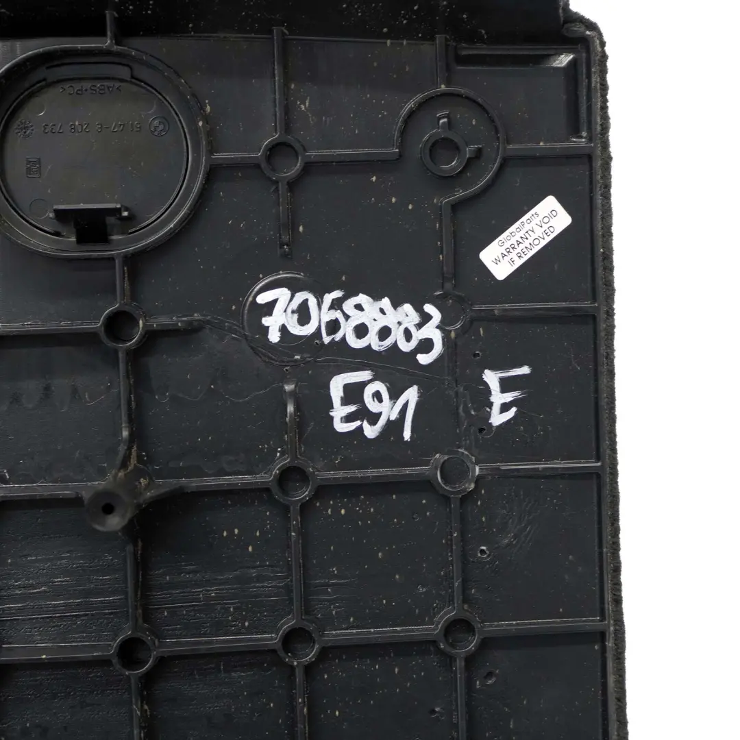 Panel de Embellecedor Piso Maletero Delantero Negro Antracita para BMW E91 Touring con número de pieza 7068883 BMW E91 Touring Panel de Embellecedor Piso Maletero Delantero Negro Antracita - SKU 7068883 - Número de pieza 7068883