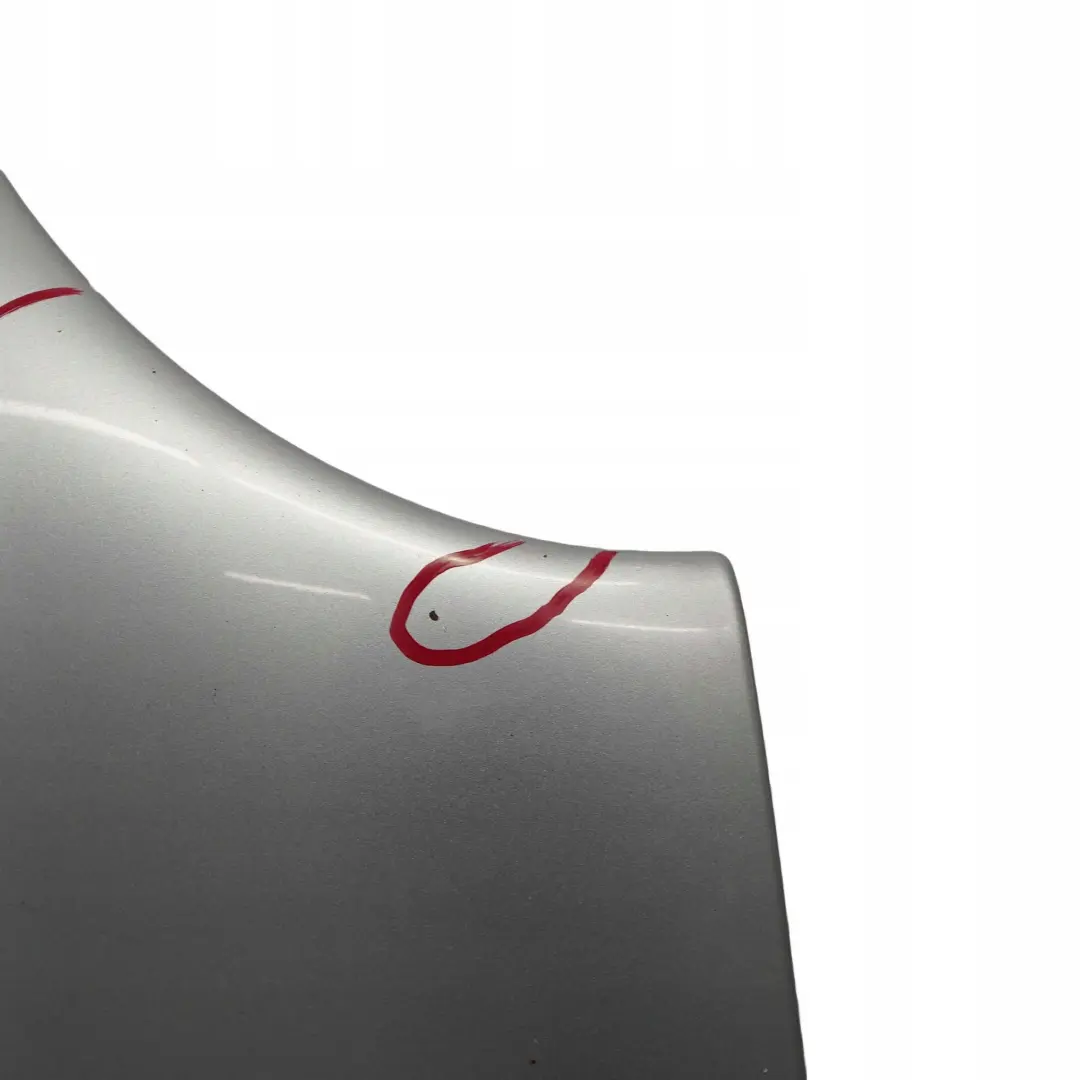 Maska Pokrywa Silnika Brilliant Silver Srebrny Metalik - 9744 do Mercedes W210 o numerze A2108800957 Mercedes W210 Maska Pokrywa Silnika Brilliant Silver Srebrny Metalik - 9744 - SKU A2108800957-BRS - Numer Części A2108800957