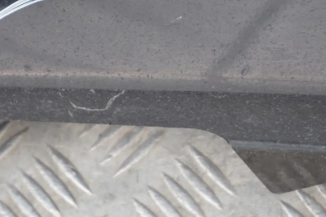 Bas de Porte Couverture Seuil A Gauche Noir pour BMW E81 E82 E88 à propos du numéro de pièce 0036143 BMW E81 E82 E88 Bas de Porte Couverture Seuil A Gauche Noir - SKU 0036143-SCH7 - Numéro de pièce 0036143