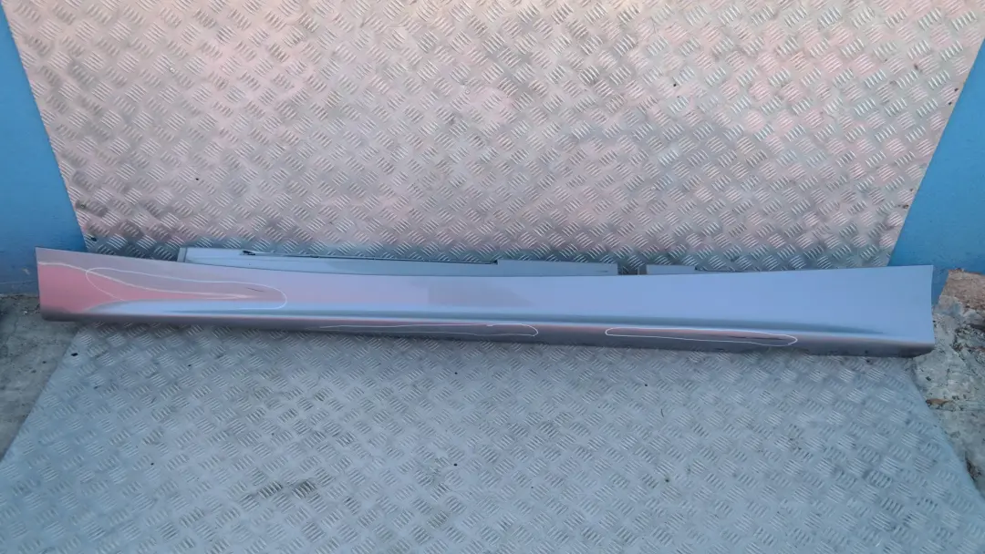 BMW E87 Listello Portiera Apertura Gonna SX Frizzante Grafite Metallico - SKU 0032949-SG4 - Numero di parte 51770032949