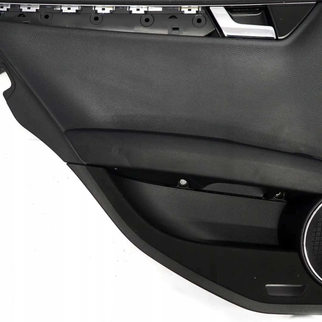 Mercedes W204 Boczek Tapicerka Panel Drzwi Lewy Tył - SKU A2047301762 - Numer Części A2047301762