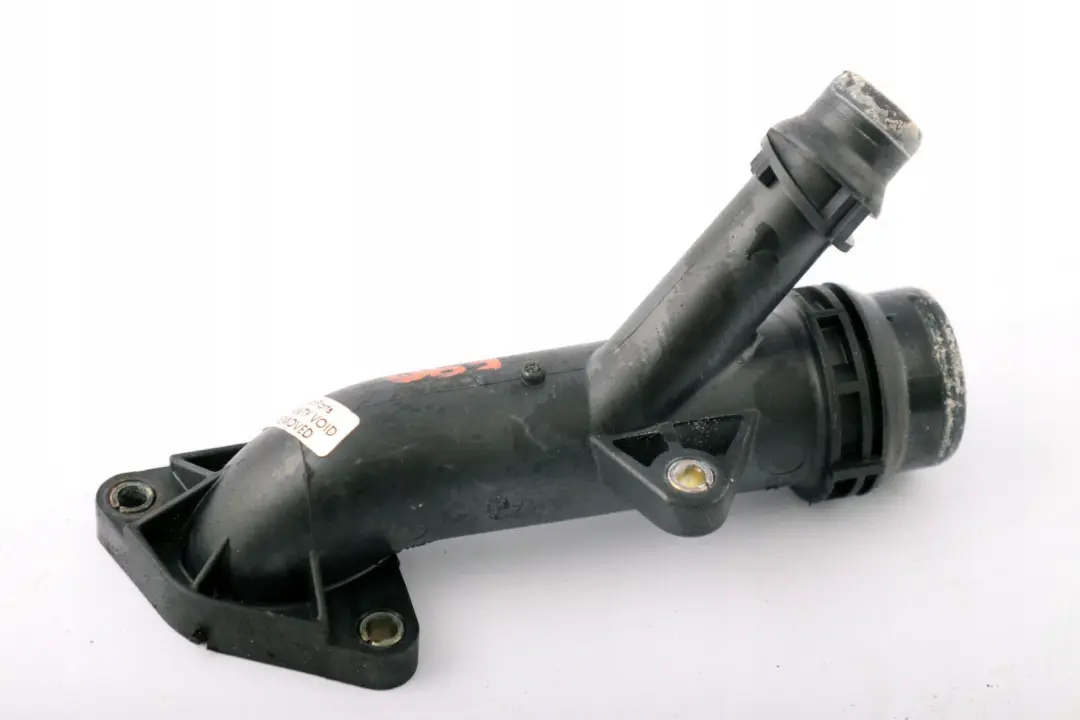 Króciec kolanko wody do BMW E81 E87 E90 E92 o numerze 7505055 BMW E81 E87 E90 E92 Króciec kolanko wody - SKU 7505055 - Numer Części 7505055