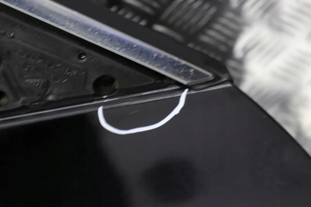 Drzwi prawe przednie schwarz II do BMW E60 E61 o numerze 7202340 BMW E60 E61 Drzwi prawe przednie schwarz II - SKU 7202340-SCH1 - Numer Części 7202340