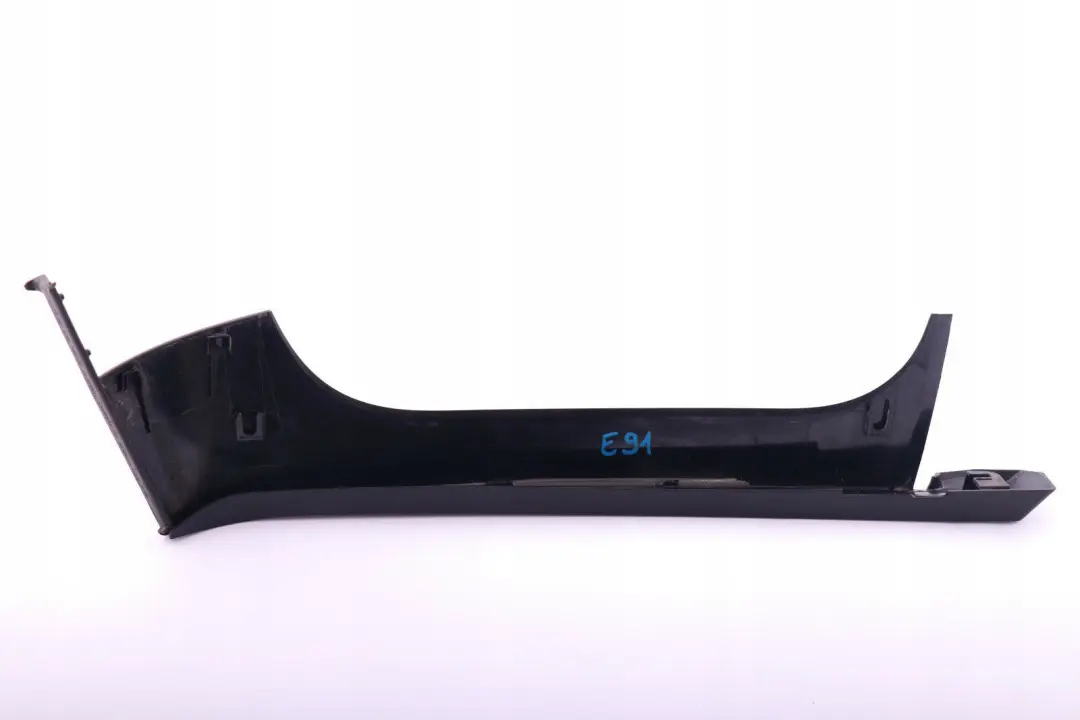 Carenatura Cofano Del Bagagliaio Posteriore Destro Nero per BMW E91 con numero di parte 7127882 BMW E91 Carenatura Cofano Del Bagagliaio Posteriore Destro Nero - SKU 7127882 - Numero di parte 7127882