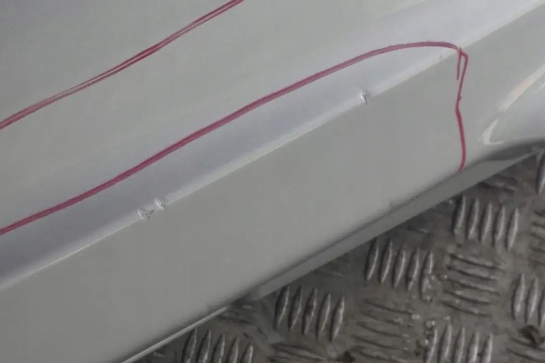 A-KLASA W168 Zderzak tylny tył Silver do MERCEDES o numerze A1688852625 MERCEDES A-KLASA W168 Zderzak tylny tył Silver - SKU A1688852625-PS - Numer Części A1688852625