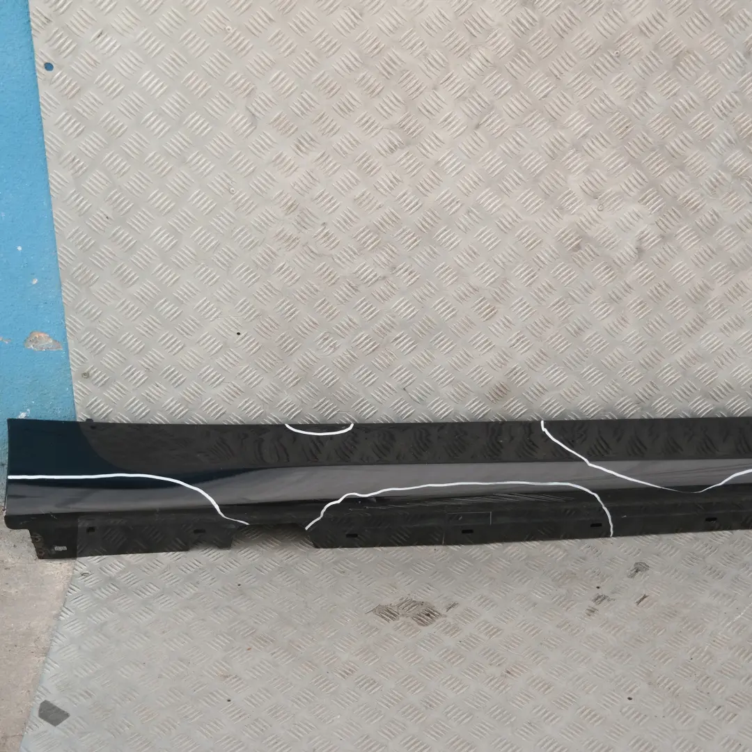 Sill strip side skirt right O/S Schwarz Black 2 - 668 to BMW 3 SERIES 15 E90 E91 with Part number 32950 BMW 3 SERIES 15 E90 E91 Sill strip side skirt right O/S Schwarz Black 2 - 668 - SKU 0032950-SCH15 - Part number 32950