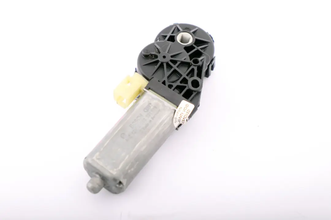 Regulacja oparcia fotela przedniego do BMW E60 E61 o numerze 0 390 201 999 BMW E60 E61 Regulacja oparcia fotela przedniego - SKU 0-390-201-999 - Numer Części 0 390 201 999