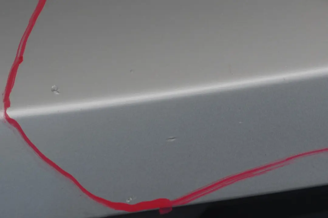 Zderzak przedni przód titansilber 354 do BMW E53 X5 o numerze 10150 BMW E53 X5 Zderzak przedni przód titansilber 354 - SKU 0010150-TS5 - Numer Części 10150