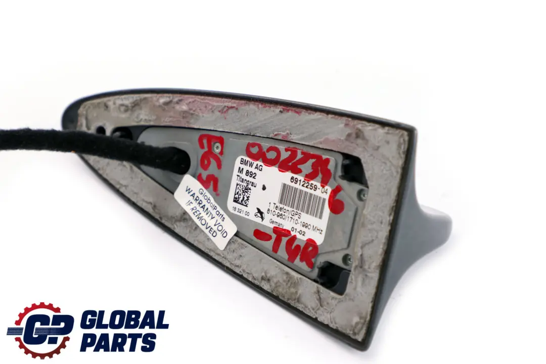 Roof Antenna Shark Fin Cover Titangrau 6912259 to BMW 7 Series E65 E66 E67 with Part number 0022346 BMW 7 Series E65 E66 E67 Roof Antenna Shark Fin Cover Titangrau 6912259 - SKU 0022346-TGR - Part number 0022346