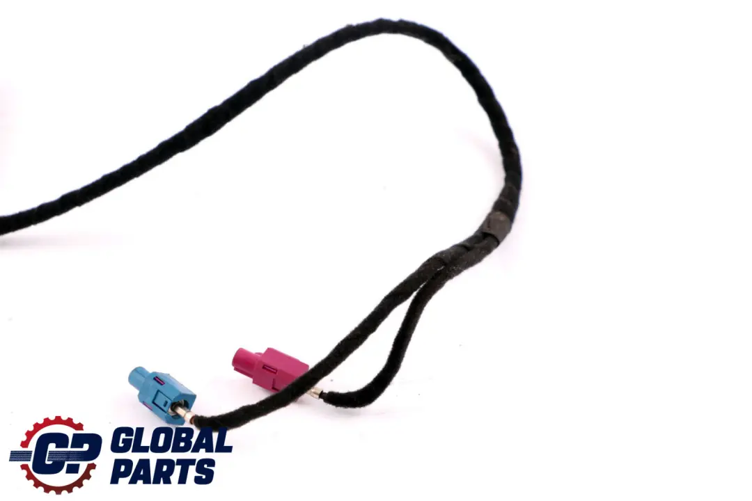 Roof Antenna Shark Fin Cover Titangrau 6912259 to BMW 7 Series E65 E66 E67 with Part number 0022346 BMW 7 Series E65 E66 E67 Roof Antenna Shark Fin Cover Titangrau 6912259 - SKU 0022346-TGR - Part number 0022346