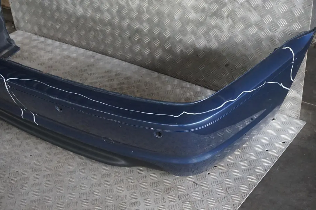 Paket Stossfänger Hinten PDC Mysticblau - A07 für BMW 3 E46 Coupe Cabrio M Sport mit Teilenummer 0025185 BMW 3 E46 Coupe Cabrio M Sport Paket Stossfänger Hinten PDC Mysticblau - A07 - SKU 0025185-MYS - Teilenummer 0025185