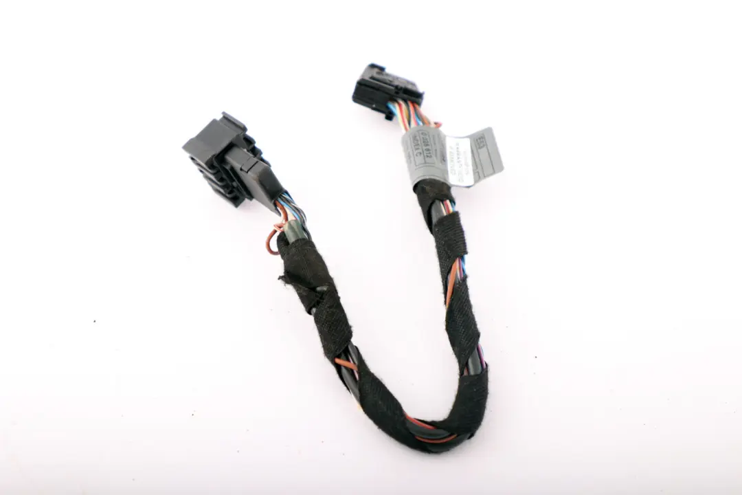 Kabeladapter Mobiltelefon 00 für BMW 5 X5 er E39 E53 mit Teilenummer 0025612 BMW 5 X5 er E39 E53 Kabeladapter Mobiltelefon 00 - SKU 25612 - Teilenummer 0025612