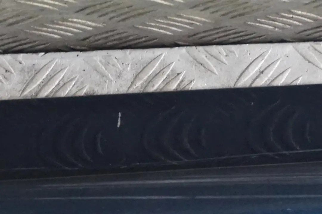 Left N/S Side Sill Skirt Kick Panel Mysticblau Blue - A07 to BMW 3 E46 M Sport with Part number 0026629 BMW 3 E46 M Sport Left N/S Side Sill Skirt Kick Panel Mysticblau Blue - A07 - SKU 0026629-MYS - Part number 0026629