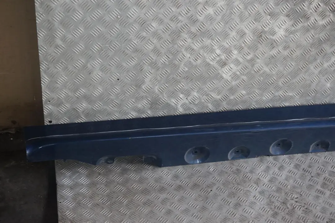 Schwellerleiste Schweller Rechts Mysticblau Metallic A07 für BMW 3 er E46 M Sport mit Teilenummer 0026630 BMW 3 er E46 M Sport Schwellerleiste Schweller Rechts Mysticblau Metallic A07 - SKU 0026630-MYS - Teilenummer 0026630
