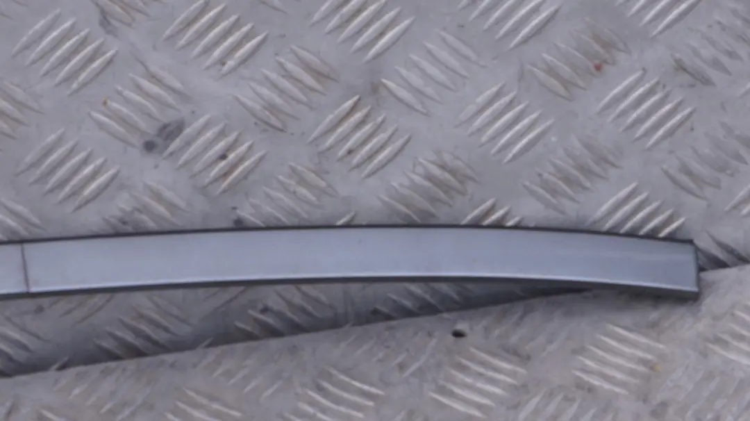 Left Roof Moulding Trim N/S Silbergrau Silver Grey A08 to BMW 3 Series E46 Compact with Part number 0027453 BMW 3 Series E46 Compact Left Roof Moulding Trim N/S Silbergrau Silver Grey A08 - SKU 0027453-SBG - Part number 0027453