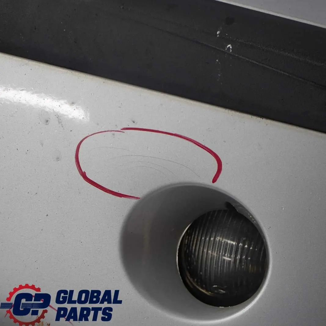 Zderzak przedni przód titansilber 354 do BMW E46 o numerze 0030351 BMW E46 Zderzak przedni przód titansilber 354 - SKU 0030351-TS1 - Numer Części 0030351