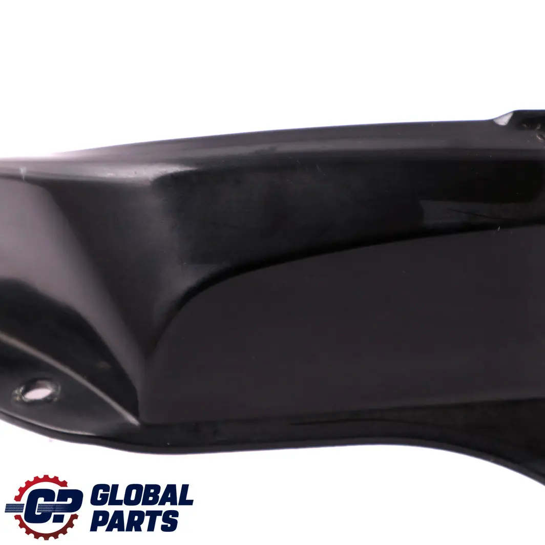 Cache cadre lumière arrière gauche noir Sapphire pour BMW Z4 E85 à propos du numéro de pièce 0031017 BMW Z4 E85 Cache cadre lumière arrière gauche noir Sapphire - SKU 0031017-BS - Numéro de pièce 0031017