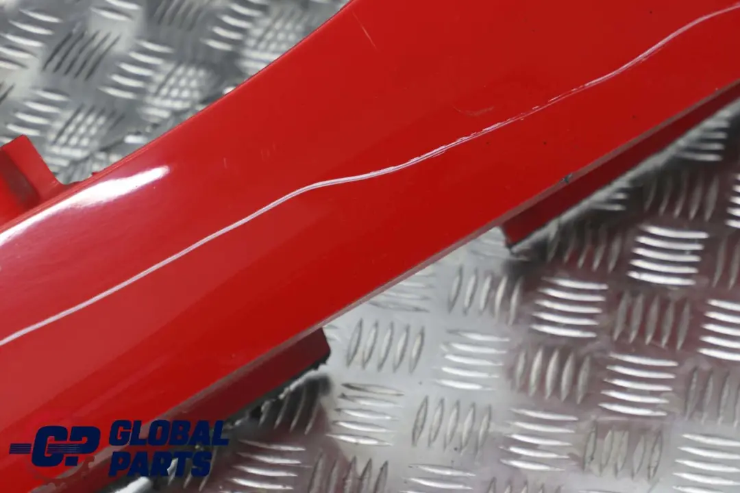 Listello Portiera Destra Rosso Chiaro Rosso - 314 per BMW Z4 E85 E86 con numero di parte 0031108 BMW Z4 E85 E86 Listello Portiera Destra Rosso Chiaro Rosso - 314 - SKU 0031108-HELL - Numero di parte 0031108