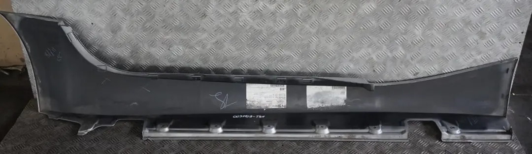 BMW Z4 E85 E86 Izquierda Sill Tira lateral Faldon Panel Titansilber Plata - 354 - SKU 0031109-TS1 - Número de pieza 0031109