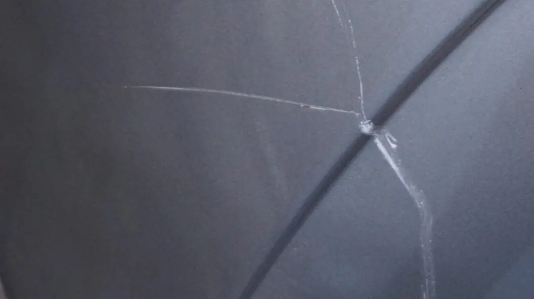 Zderzak tylny tył Sterlinggrau do BMW Z4 E85 o numerze 0031136 BMW Z4 E85 Zderzak tylny tył Sterlinggrau - SKU 0031136-STG - Numer Części 0031136