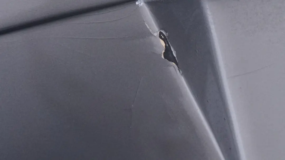 Bumper Trim Panel Sterlinggrau Grey to BMW Z4 Series E85 Convertible Roadster Rear with Part number 0031136 BMW Z4 Series E85 Convertible Roadster Rear Bumper Trim Panel Sterlinggrau Grey - SKU 0031136-STG - Part number 0031136