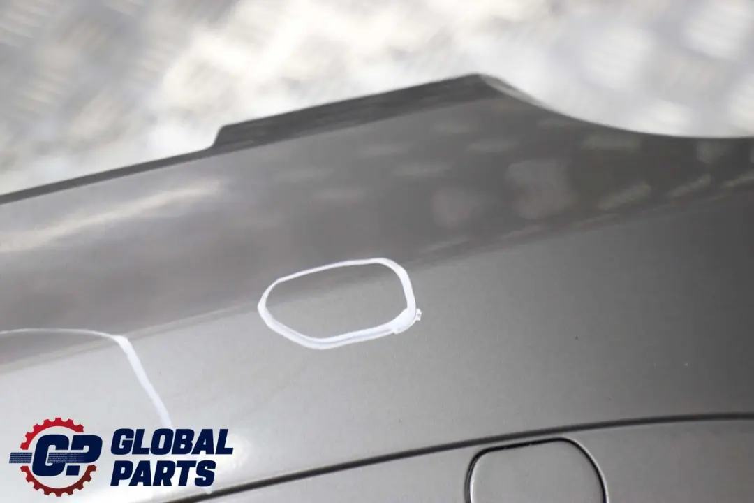 Zderzak tylny tył Sterlinggrau do BMW Z4 E85 o numerze 0031136 BMW Z4 E85 Zderzak tylny tył Sterlinggrau - SKU 0031136-STG1 - Numer Części 0031136