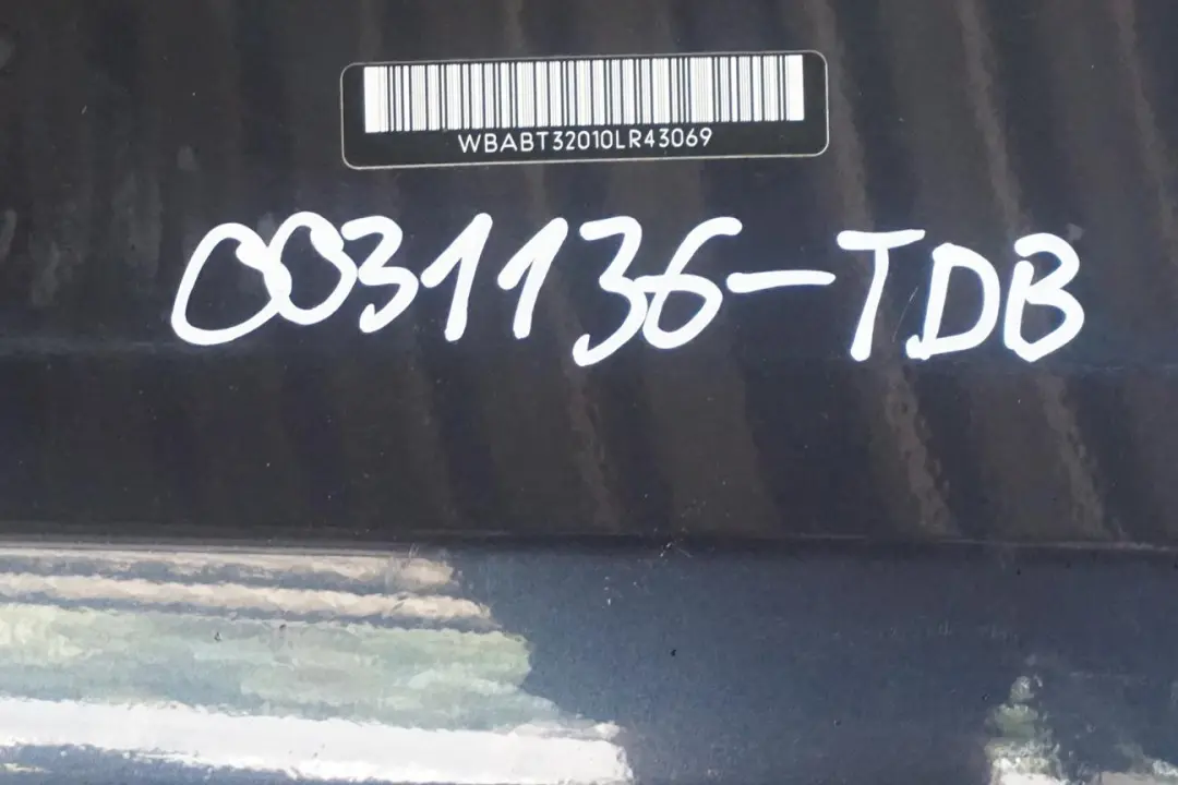 Bumper Trim Panel Toledoblau Blue Metallic 482 to BMW Z4 E85 Convertible Rear with Part number 0031136 BMW Z4 E85 Convertible Rear Bumper Trim Panel Toledoblau Blue Metallic 482 - SKU 0031136-TDB - Part number 0031136