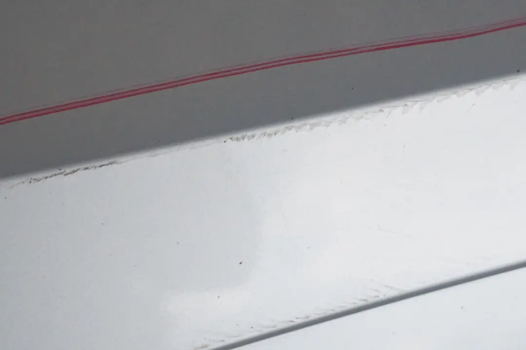 Zderzak tylny tył titansilber 354 do BMW Z4 E85 o numerze 0031136 BMW Z4 E85 Zderzak tylny tył titansilber 354 - SKU 0031136-TS - Numer Części 0031136