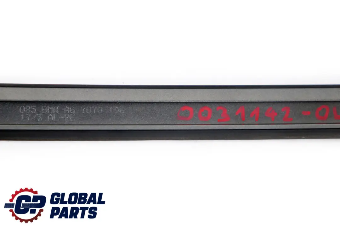 Right Roof Moulding Railing Rail O/S Olivin Metallic to BMW 5 Series E60 with Part number 7070196 BMW 5 Series E60 Right Roof Moulding Railing Rail O/S Olivin Metallic - SKU 0031142-OLI - Part number 7070196