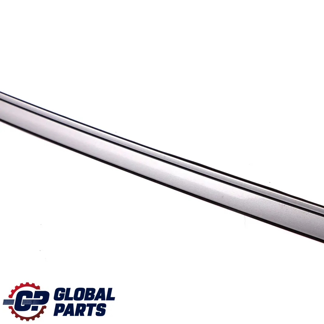 Zierleiste Dach Lackiert Rechts Silbergrau Metallic A08 für BMW E60 mit Teilenummer 7070196 BMW E60 Zierleiste Dach Lackiert Rechts Silbergrau Metallic A08 - SKU 0031142-SBG - Teilenummer 7070196