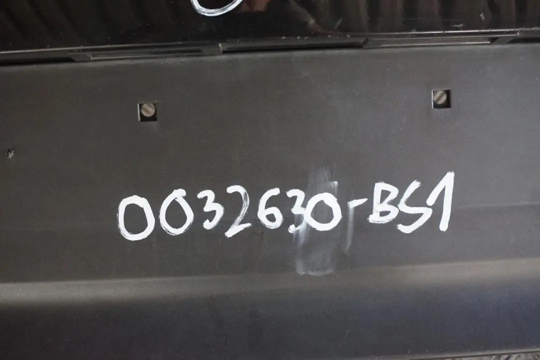 Verkleidung Stossf?nger lackiert hinten PDC Black Sapphire 475 für BMW 1 er 1 E87 mit Teilenummer 0032630 BMW 1 er 1 E87 Verkleidung Stossf?nger lackiert hinten PDC Black Sapphire 475 - SKU 0032630-BS1 - Teilenummer 0032630