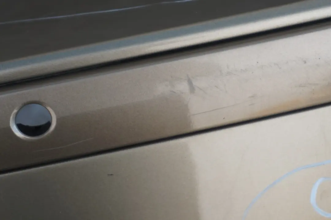 Verkleidung Stossfänger lackiert hinten PDC Sonora Metallic A23 für BMW 1 er 2 E87 mit Teilenummer 32630 BMW 1 er 2 E87 Verkleidung Stossfänger lackiert hinten PDC Sonora Metallic A23 - SKU 0032630-SON2 - Teilenummer 32630