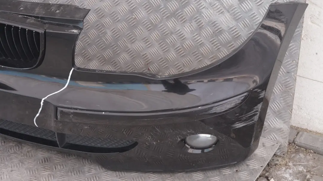 Verkleidung Stossfänger Vor.Oben Schwarz Black Sapphire Metallic für BMW 1 er 5 E87 mit Teilenummer 51110032635 BMW 1 er 5 E87 Verkleidung Stossfänger Vor.Oben Schwarz Black Sapphire Metallic - SKU 0032635-BS5 - Teilenummer 51110032635