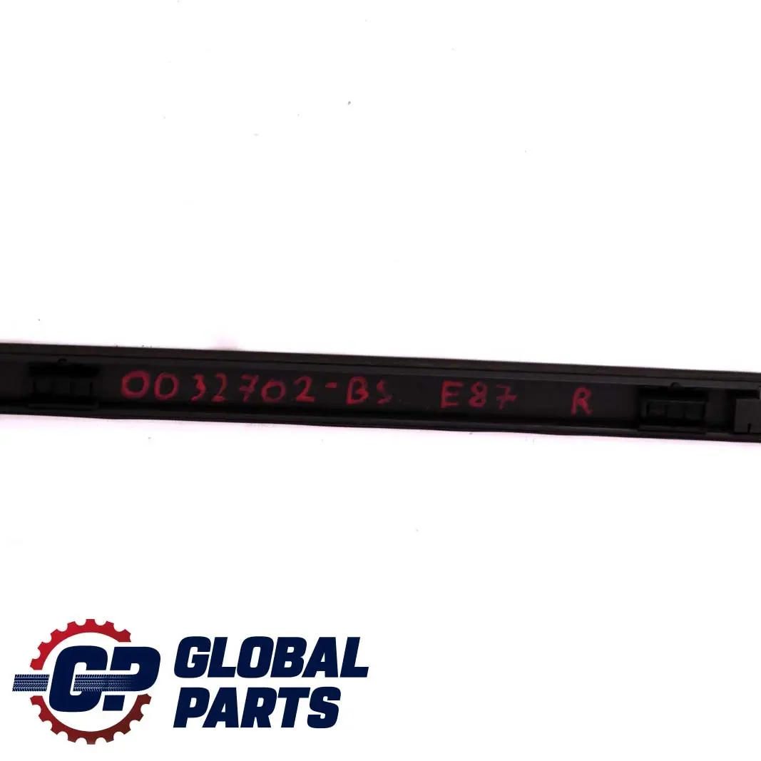 Dachleisten Regenrinne Rechts Saphir Schwarz - 475 für BMW E81 E87 mit Teilenummer 0032702 BMW E81 E87 Dachleisten Regenrinne Rechts Saphir Schwarz - 475 - SKU 0032702-BS - Teilenummer 0032702