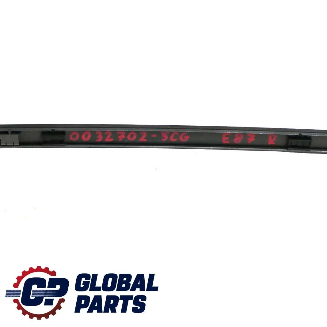 Modanatura Tetto Destra Grigio Space Grigio - A52 per BMW E81 E87 con numero di parte 0032702 BMW E81 E87 Modanatura Tetto Destra Grigio Space Grigio - A52 - SKU 0032702-SCG - Numero di parte 0032702