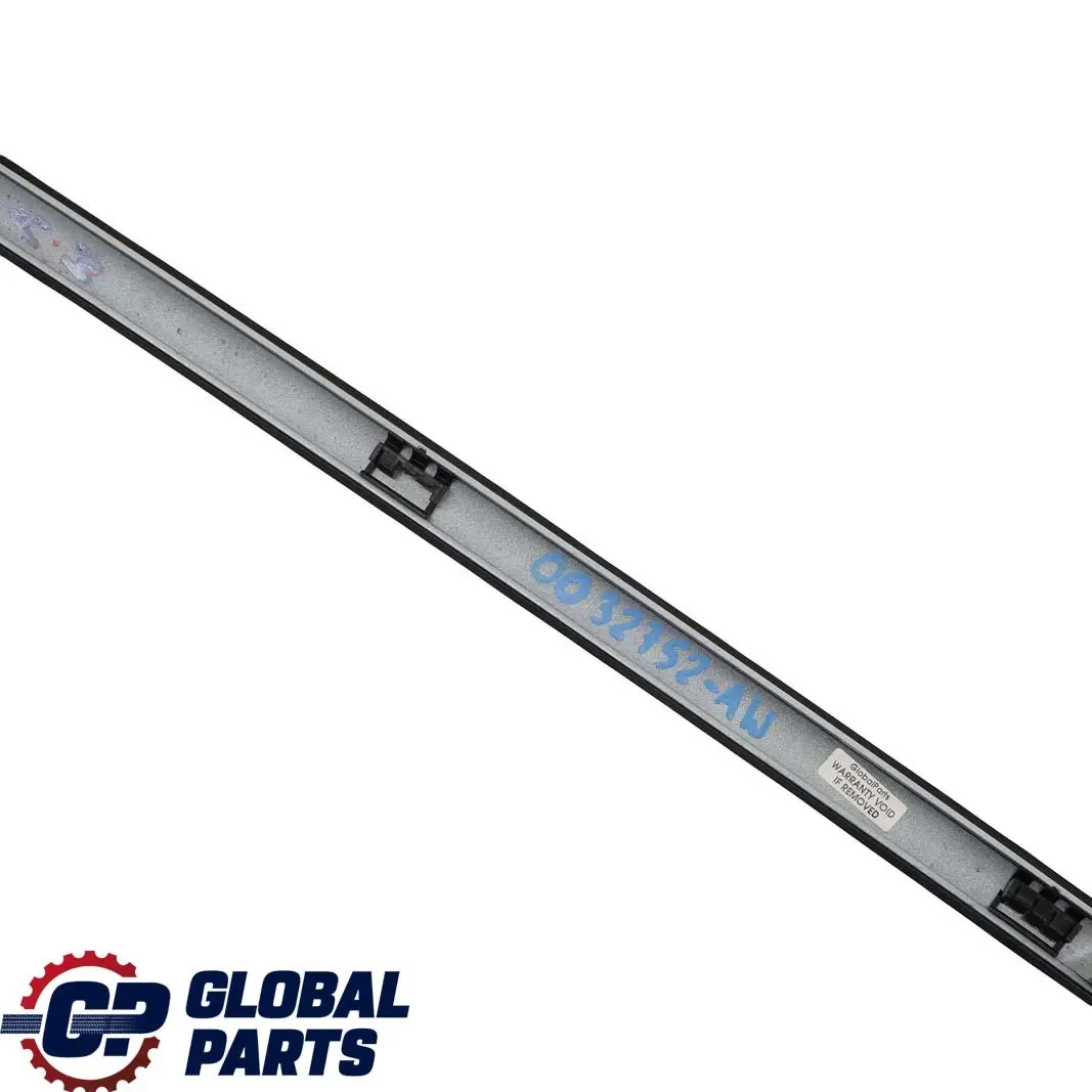 Right Roof Moulding Railing Gutter O/S Alpinweiss Alpine White to BMW 3 Series E90 with Part number 32752 BMW 3 Series E90 Right Roof Moulding Railing Gutter O/S Alpinweiss Alpine White - SKU 0032752-AW - Part number 32752