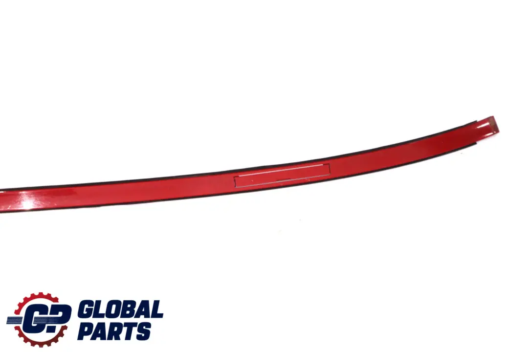 : moulure de toit gauche avec garde-corps en rouge cramoisi. pour BMW E90 E91 à propos du numéro de pièce 0032753 BMW E90 E91 : moulure de toit gauche avec garde-corps en rouge cramoisi. - SKU 0032753-KAR - Numéro de pièce 0032753