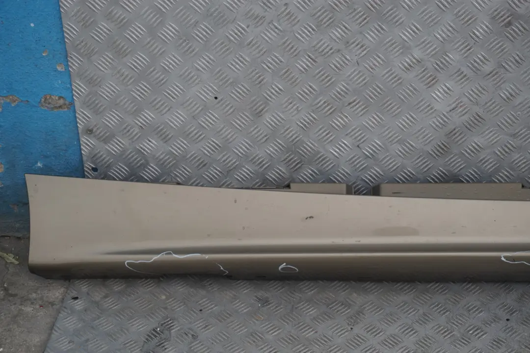 BMW E87 Sill Strip Faldon Lateral Derecho Sonora Metallic - A23 - SKU 0032948-SON4 - Número de pieza 0032948
