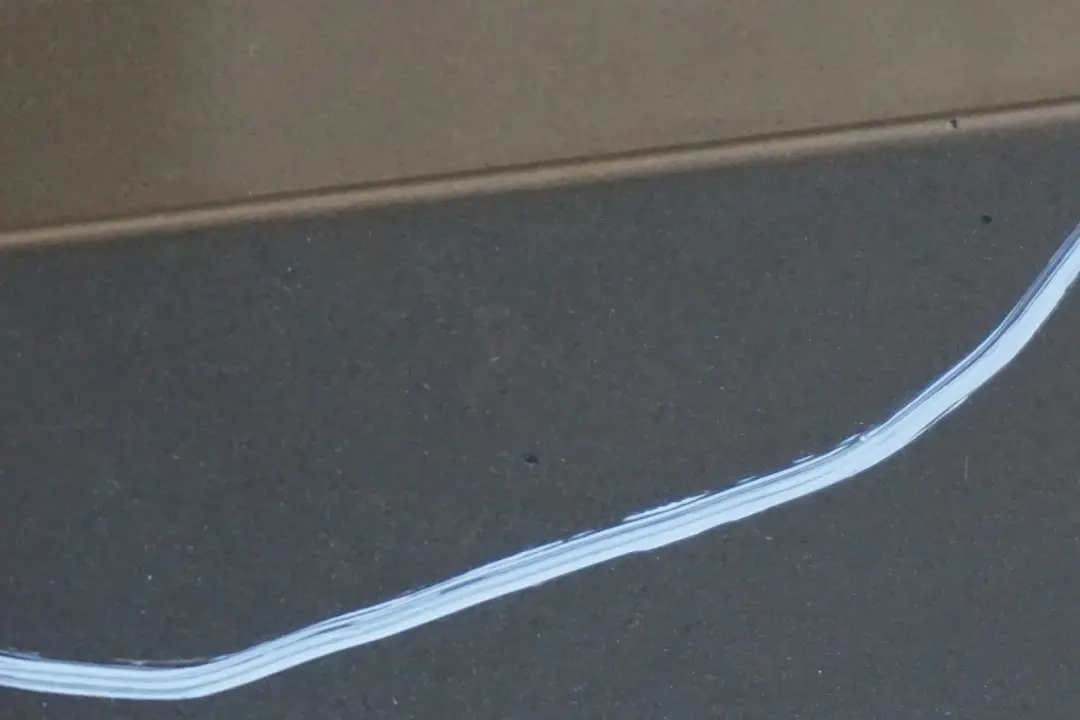 Sill Strip Faldon Lateral Derecho Sonora Metallic - A23 para BMW E87 5 con número de pieza 0032948 BMW E87 5 Sill Strip Faldon Lateral Derecho Sonora Metallic - A23 - SKU 0032948-SON5 - Número de pieza 0032948