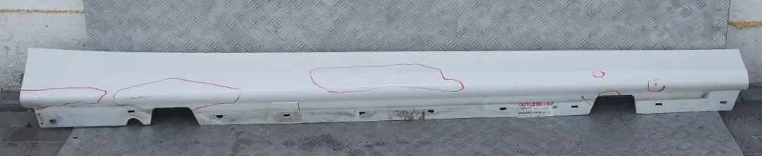 BMW E90 E91 Listwa próg prawy Alpinweiss 300 - SKU 0032950-AW - Numer Części 0032950
