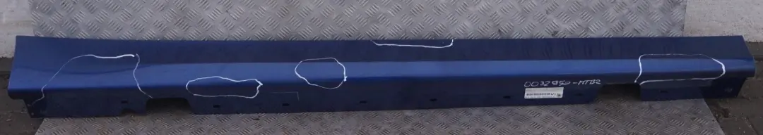 Sill Strip Side Skirt Right Montegoblau Blau Blue para BMW E90 E91 con número de pieza 51770032950 BMW E90 E91 Sill Strip Side Skirt Right Montegoblau Blau Blue - SKU 0032950-MTB2 - Número de pieza 51770032950