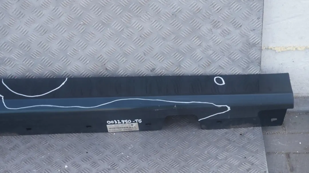BMW 3 Series E90 E91 Sill Strip Side Skirt Right O/S Tiefgruen Deep Green A43 - SKU 0032950-TG - Part number 0032950