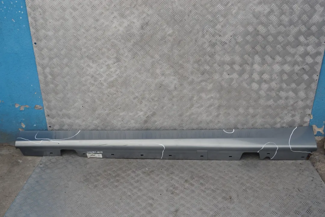 Sill strip side skirt left N/S Arktis Metallic - A34 to BMW 3 SERIES 10 E90 E91 with Part number 0032951 BMW 3 SERIES 10 E90 E91 Sill strip side skirt left N/S Arktis Metallic - A34 - SKU 0032951-AM10 - Part number 0032951