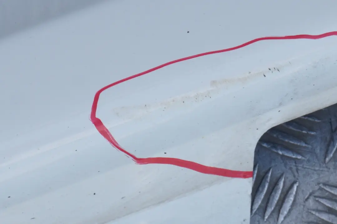 Sill Strip Side Trim Skirt Left N/S Alpinweiss Alpine White to BMW 3 Series E90 E91 with Part number 0032951 BMW 3 Series E90 E91 Sill Strip Side Trim Skirt Left N/S Alpinweiss Alpine White - SKU 0032951-AW - Part number 0032951