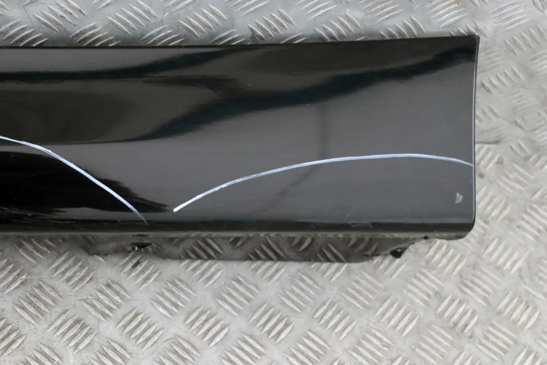 BMW E90 E91 Baguette de seuil jupe latérale gauche Noir Saphir Métallisé - SKU 0032951-BS6 - Numéro de pièce 0032951