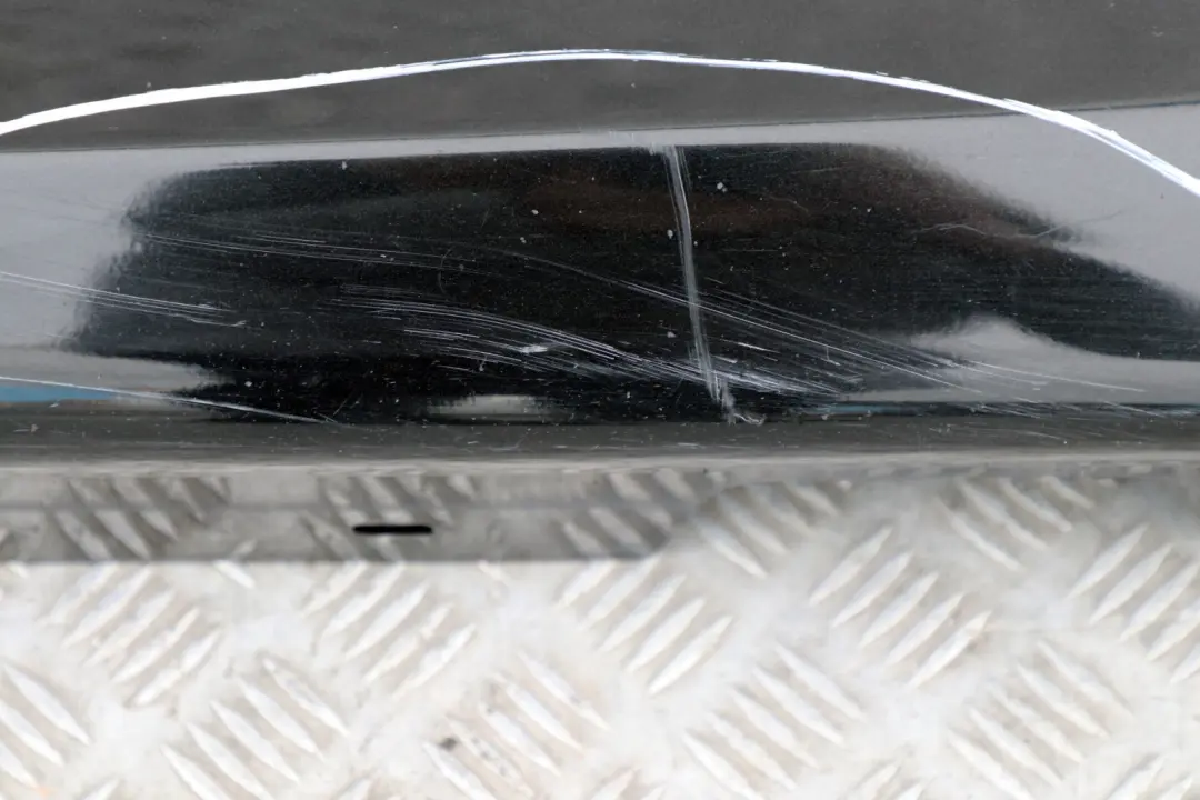 BMW E90 E91 Baguette de seuil jupe latérale gauche Noir Saphir Métallisé - SKU 0032951-BS6 - Numéro de pièce 0032951